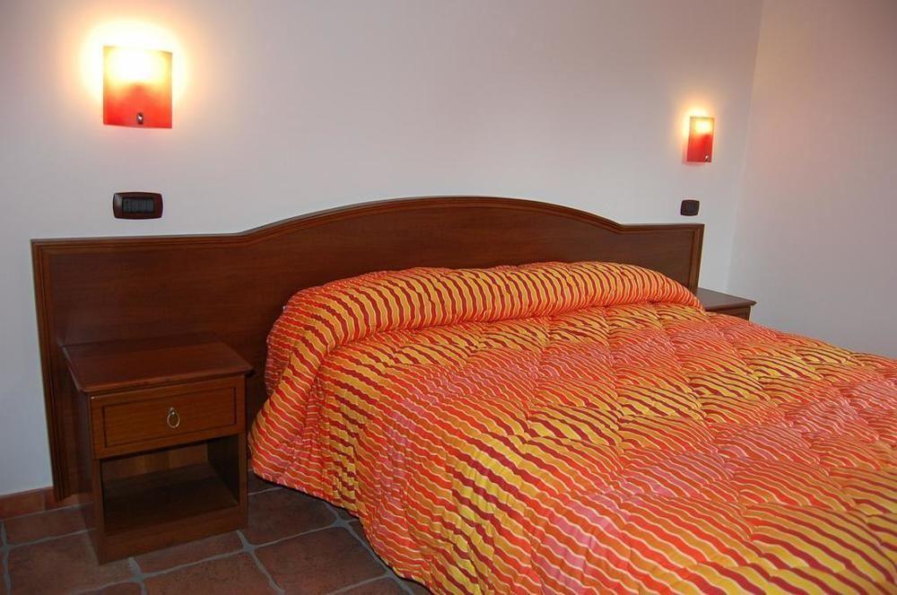 Agriturismo Parra Santa Lucia del Mela Exteriér fotografie