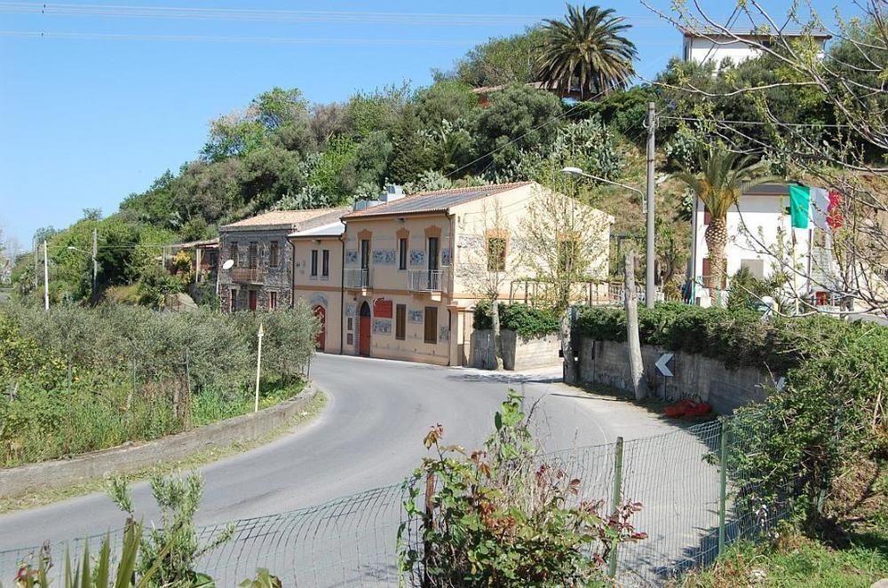 Agriturismo Parra Santa Lucia del Mela Exteriér fotografie